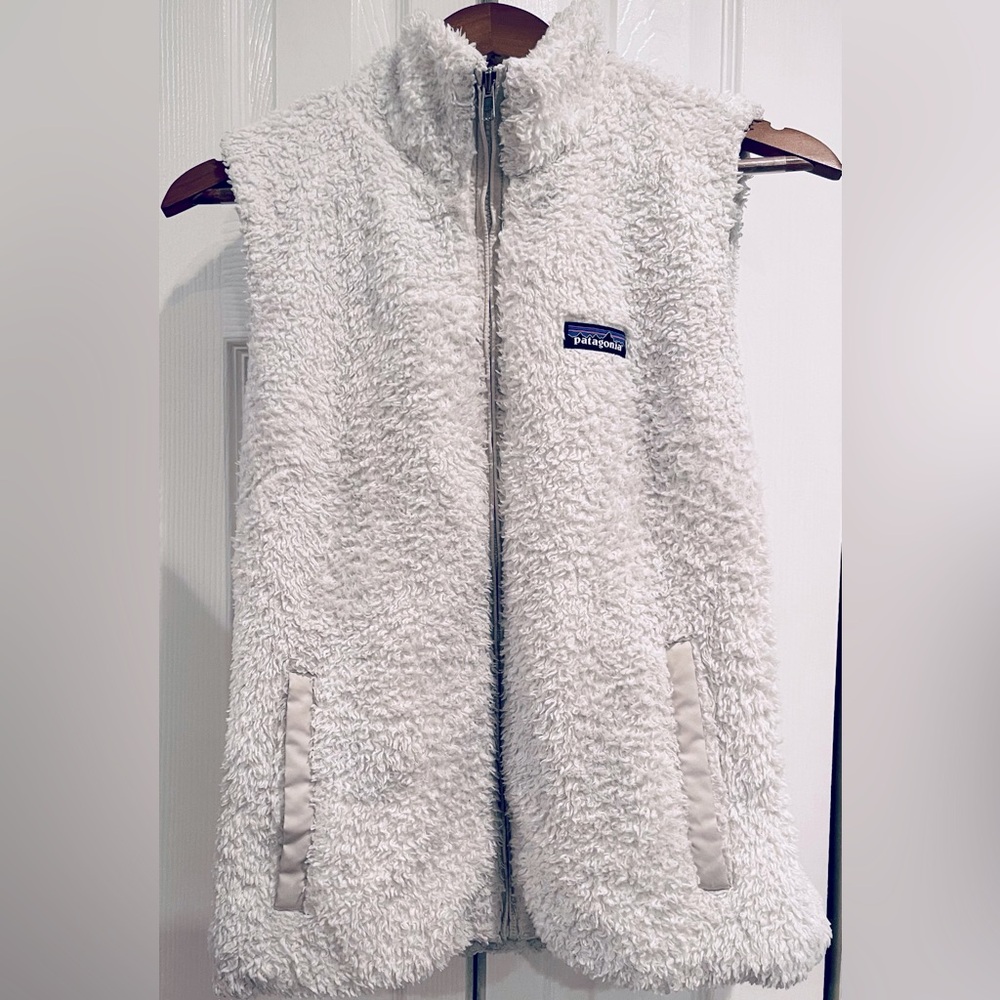 Patagonia Women's Los Gatos fleece vest!
